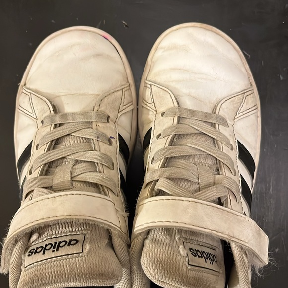 Adidas, tennis shoes, little boys size 1.5 - Picture 2 of 10